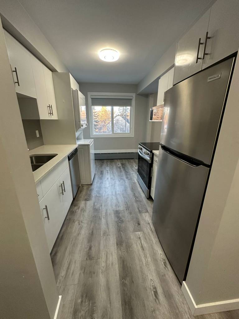 33 - 11110 68 Ave